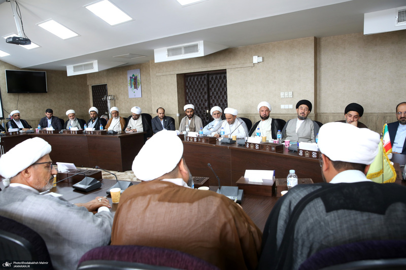 دیدار جمعی از علمای کشور عراق با رئیس موسسه تنظیم ونشر آثار امام خمینی