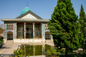 سر قبر آقا؛ گنبدی فیروزه ای در دل تهران قدیم