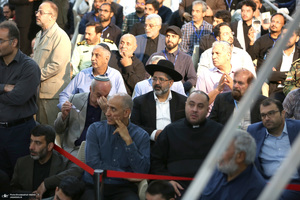 حضور شخصیت‌های سیاسی و مسئولان کشوری و لشکری در مراسم سالگرد ارتحال حضرت امام خمینی (س) -3
