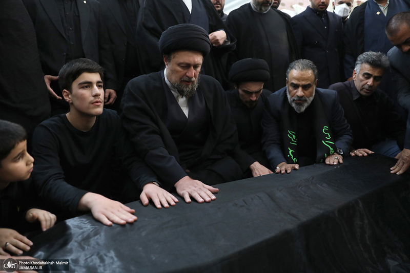 مراسم تشییع و تدفین همسر آیت الله موسوی بجنوردی (ره) در حرم امام خمینی (س)-2