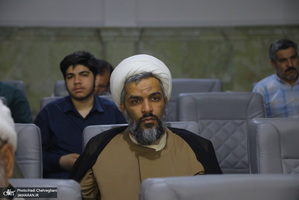 ‪نشست علمی با موضوع  آثار تقیه مداراتی در حج از منظر امام خمینی (ره) (30)