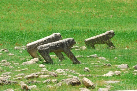 ثبت آیین شاهنامه خوانی و شیرسنگی چهارمحال وبختیاری در فهرست آثار ملی