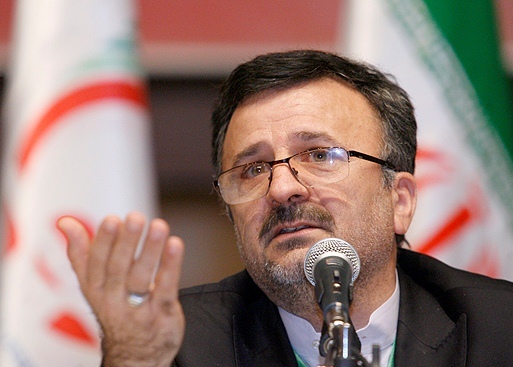 داورزنی:  گره ها از کار فدراسیون ها باز می کنیم