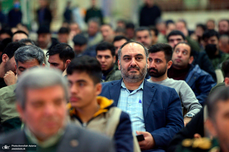 رزمایش کمک مومنانه با اهدای ۳۰۰ دستگاه ویلچر به بهزیستی در حرم امام  خمینی (س)