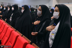 مراسم اهدای 2313 سری جهیزیه در جوار حرم امام خمینی(س)