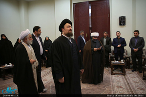 دیدار جمعی از مدیران آموزش و پرورش قائم شهر با سید حسن خمینی 