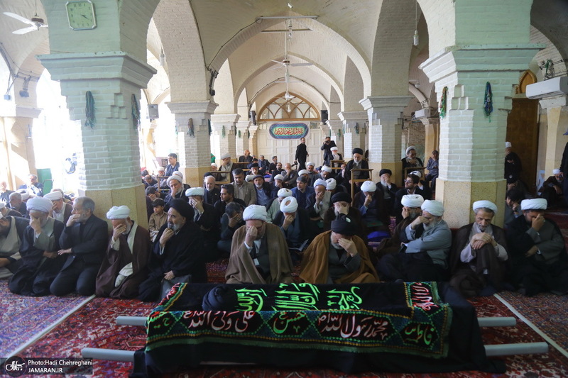 مراسم تشییع آیت الله موسوی تبریزی (ره)