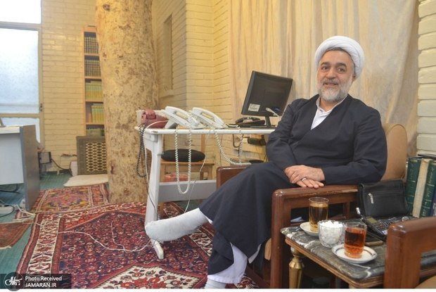 یک‌‌ رنگ داشت