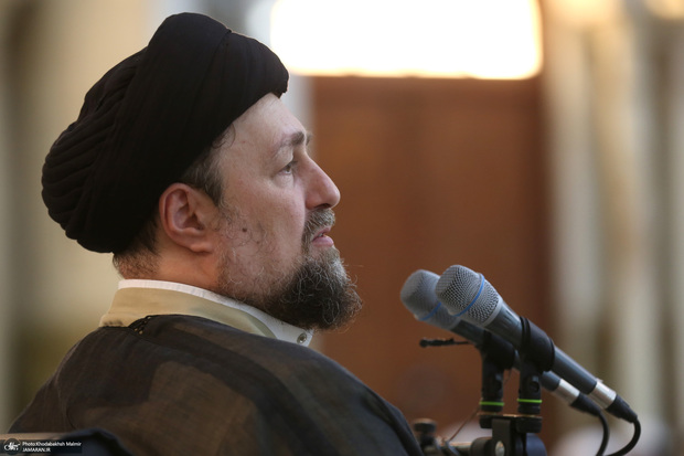 سید حسن خمینی: دلمان هنوز برای آقای رییسی تنگ می شود/ «امام دوستی» صفت بارز ایشان بود