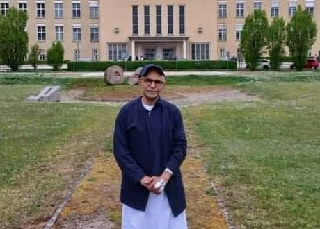 محسن راستانی عکاس دوران دفاع مقدس در بیمارستان آلمانی بستری شد + عکس