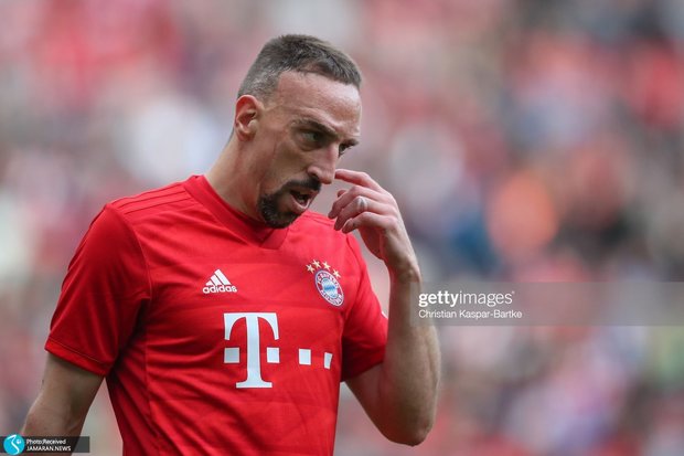 داغ توپ طلا بر دل ریبری؛ کنایه صورت زخمی به حرف های رونالدو!