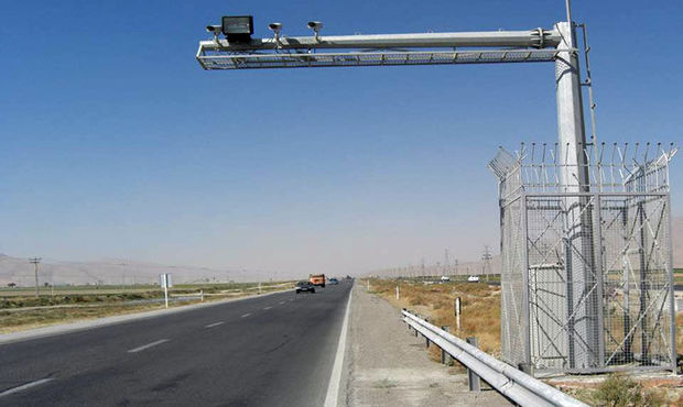تردد ۲۰۸ میلیون خودرو در جاده‌های فارس