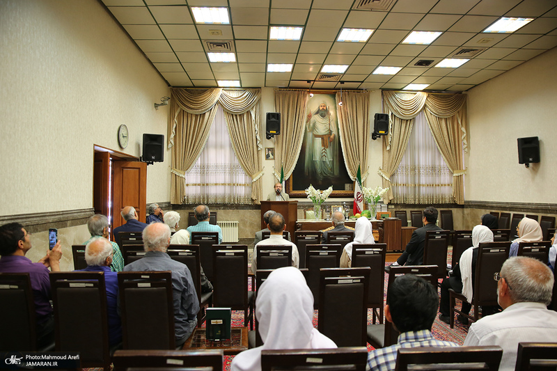 مراسم بزرگداشت امام خمینی (س) در آدریان زرتشتیان