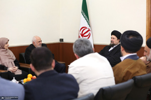 دیدار دکتر ظریف  معاون راهبردی رئیس جمهور و جمعی از مدیران با سید حسن خمینی