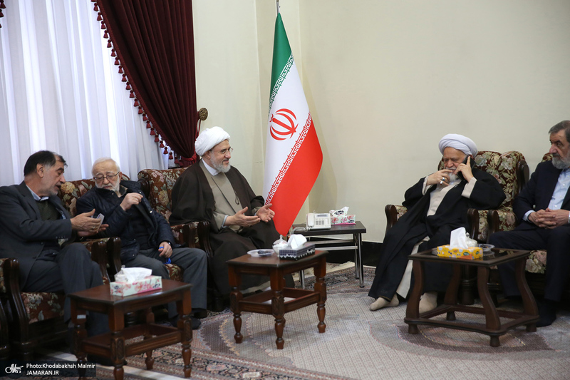 تجدید میثاق رئیس و جمعی از اعضای مجمع تشخیص مصلحت نظام با آرمان‌های امام خمینی (س)-2