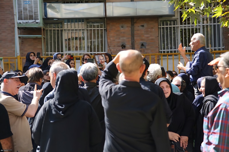 مراسم تشییع ثمینه باغچه‌بان