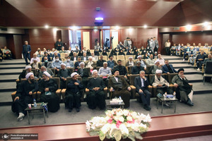 دیدار رئیس و کارکنان موسسه‎ تنظیم و نشر آثار امام خمینی با سید حسن خمینی