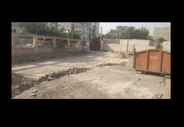 تعرض به جوار مزار تختی
