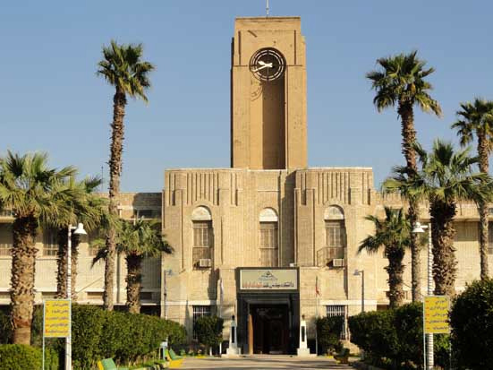 استخدام دانشجویان نفت مطابق قوانین قبلی  مخالفت با انتقال دانشگاه صنعت نفت خوزستان به دیگر استان‌ها