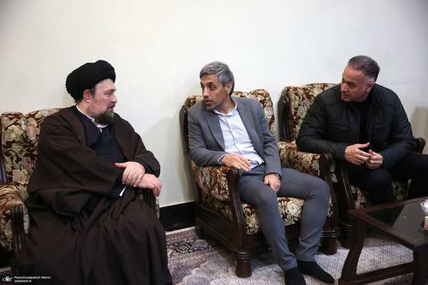 رسول خطیبی: رئیس جمهور را تحت فشار نگذاریم موفق می شود/ علی دایی را نمی توان حذف کرد/ نباید شعارهای قومیتی داده شود