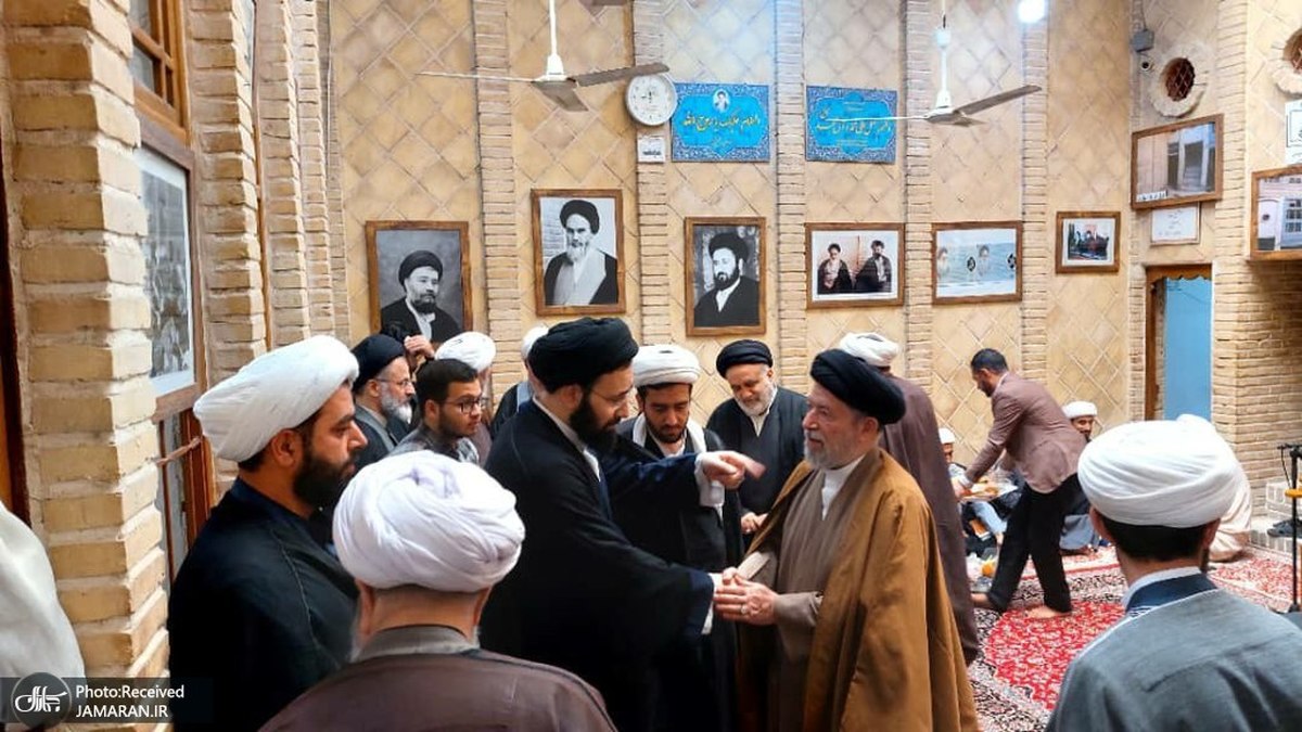 برگزاری مراسم بزرگداشت مرحوم آیت الله رحمت در بیت امام خمینی در نجف