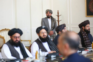 دیدار معاون اقتصادی نخست وزیر حکومت موقت افغانستان با وزیر امور خارجه