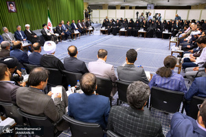 دیدار جمعی از شاعران و اهالی فرهنگ و ادب با رهبر معظم انقلاب