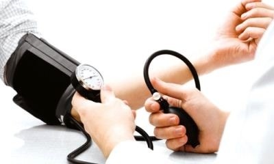 ثبت فشار خون 82 درصد افراد بالای 30 سال در آبیک  مراجعه 8500 جامانده به پایگاه‌های بهداشتی  و تیم‌های موقت