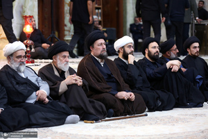 مراسم عزادارای شب عاشورا در حرم مطهر امام خمینی