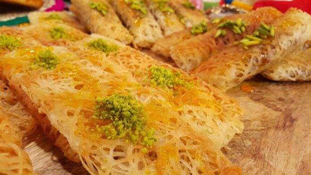 طرز تهیه رشته خوشکار در منزل