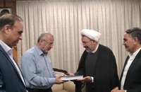 دیدار مدیر نمایندگی موسسه تنظیم و نشر آثار امام خمینی در قم با استاندار قم (3)
