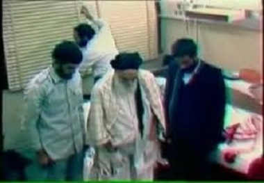 Rouhullah Khomeini never stopped praying until last breath
