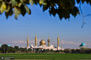 تصاویری از حرم امام خمینی در روز هوای پاک تهران