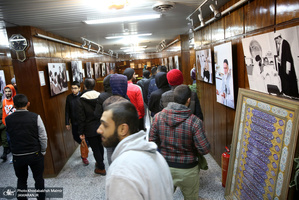 تجدید میثاق دانش آموزان و مردم با امام در حسینیه جماران