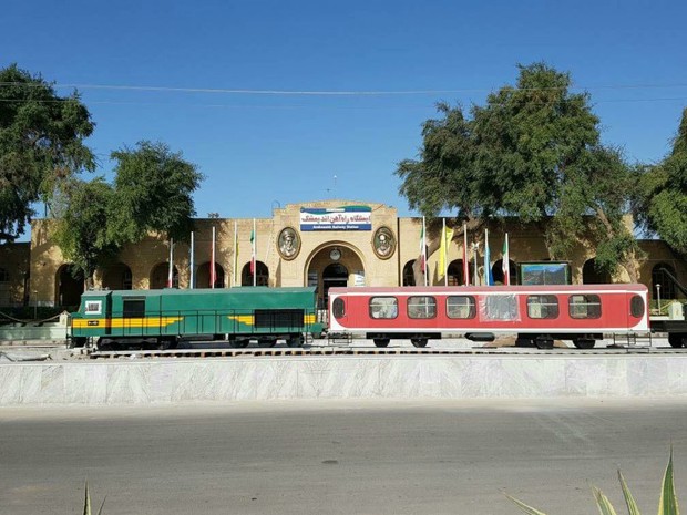 قطار اندیمشک - تهران در ایستگاه مبدا متوقف شد