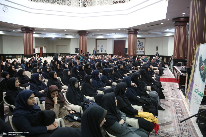 دیدار مدیران و کارکنان نهاد کتابخانه‌های عمومی کشور با سید حسن خمینی