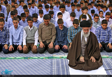 گزارش تصویری/ مراسم جشن تکلیف دانش آموزان با حضور رهبر معظم انقلاب
