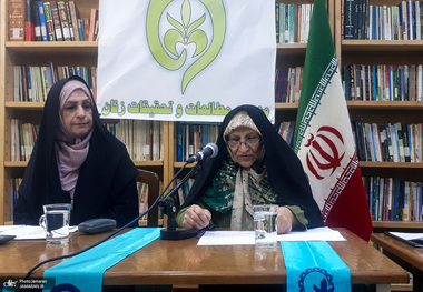 مرتضوی، پژوهشگر مسائل دفاع مقدس: استفاده سیاسی از جنگ باعث شده عده‌ای جدا شوند و احساس کنند شهدا اختصاص به بعضی گروه‌ها و جریانات دارند/ کریمی، عضو هیأت مدیره مؤسسه مطالعات و تحقیقات زنان: برخی منابع اشاره می‌کنند که 171 اسیر زن داشتیم