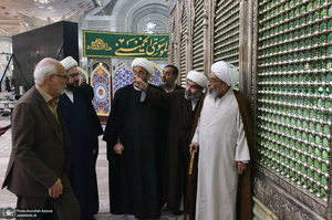 حضور آیت الله مصطفی اشرفی شاهرودی در حرم امام خمینی (س)