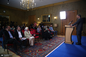 نشست خبری سعید خطیب زاده با موضوع مجمع گفتگوی تهران