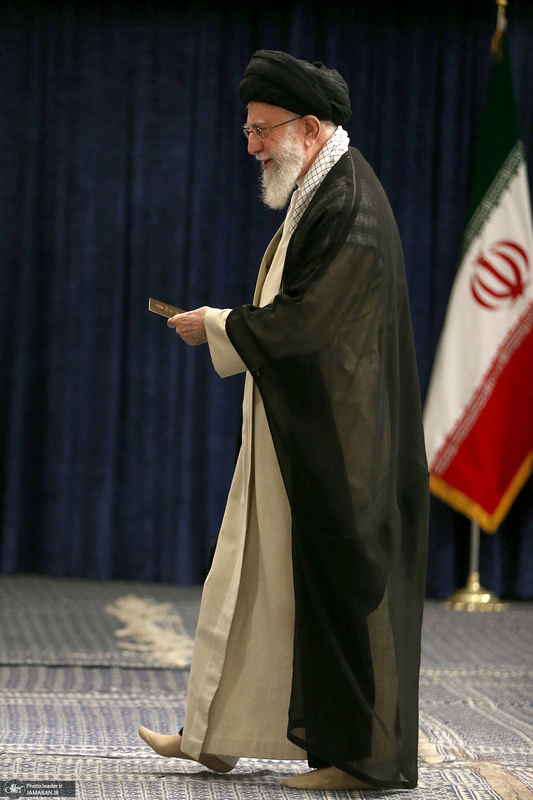 حضور رهبر معظم انقلاب اسلامی در انتخابات ریاست جمهوری چهاردهم