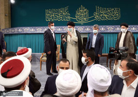دیدار میهمانان کنفرانس وحدت اسلامى‌ و جمعی از مسئولان نظام با رهبر معظم انقلاب
