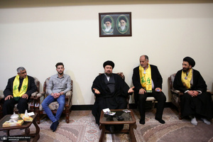 دیدار جمعی از خانواده  های شهدای لبنان با سیدحسن خمینی