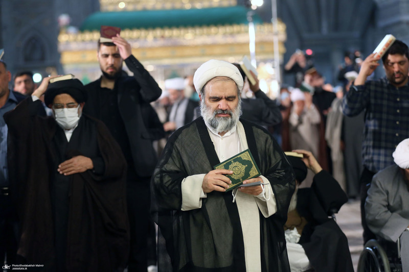 مراسم احیای شب بیست و یکم ماه رمضان در حرم مطهر امام خمینی (س)