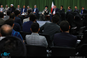 دیدار جمعی از شاعران و اهالی فرهنگ و ادب با رهبر معظم انقلاب