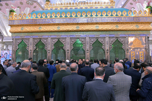 تجدید میثاق استاندار، فرمانداران، مدیران و ائمه جمعه تهران با آرمان های حضرت امام خمینی (س)