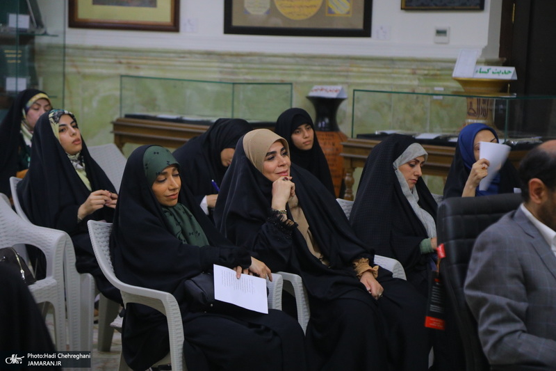 محفل ادبی با حضور استاد مجاهدی در مجتمع یادگار امام (س) قم