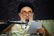 آیت‌الله العظمی دستغیب: مذاکرات شرافتمندانه تا تحقق کامل حقوق ملت ایران ادامه خواهد یافت/ مردم با شرکت در تشییع رهبر شهید امید دشمنان قسم‌خورده این مرز و بوم را ناامید سازند/ملت ایران در برابر آمریکای جنایتکار و اسرائیل خون‌خوار سر تعظیم فرود نخواهند آورد
