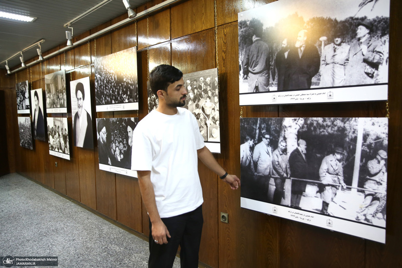 بازدید جمعی از دانشجویان کشور عراق از بیت امام خمینی درجماران