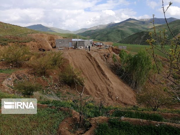عملیات تصرف اراضی ملی در روستاهای سقز متوقف می‌شود